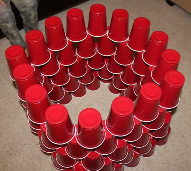 stack 100 cups