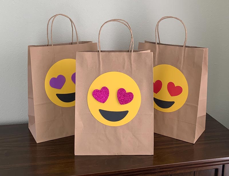 Easy DIY Emoji Valentine Treat Bag Craft • Room Mom Rescue